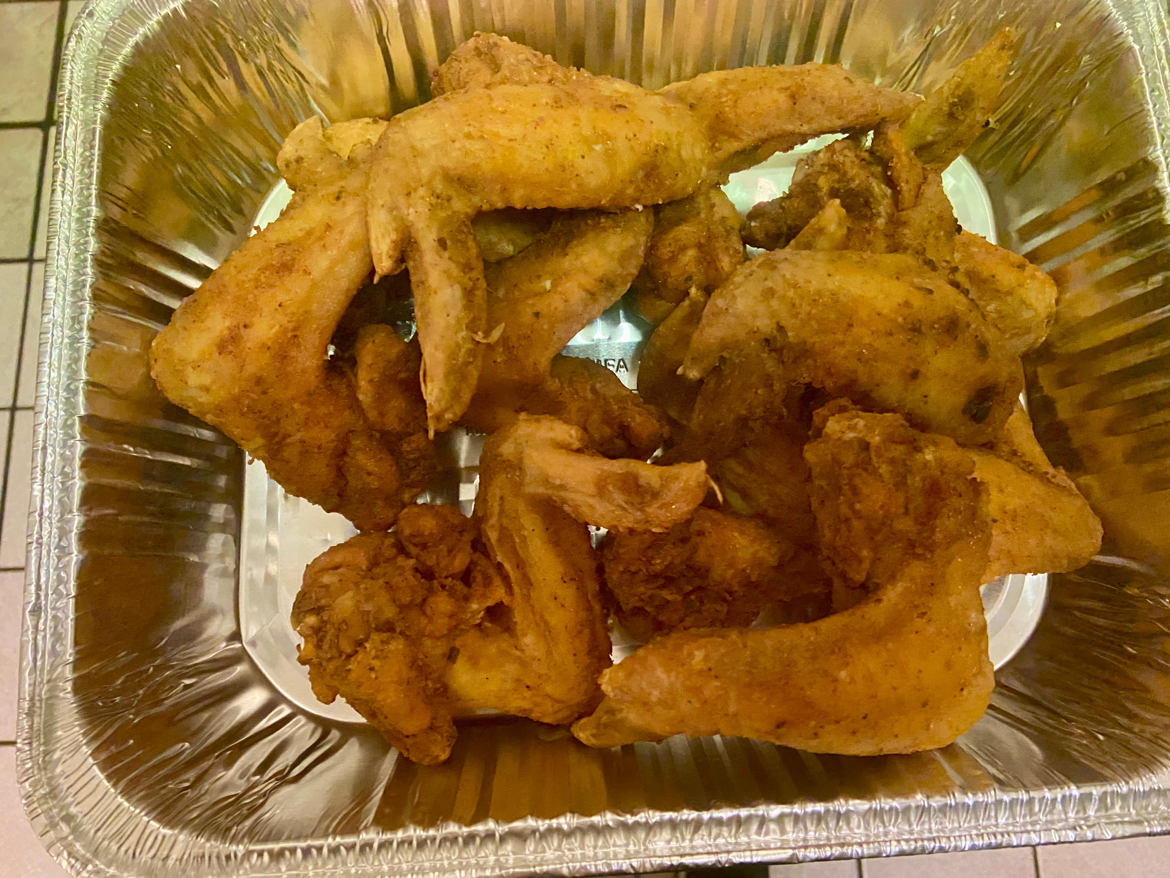 Order Southern Fried Wings food online from O Taste Cafe store, Duquesne on bringmethat.com