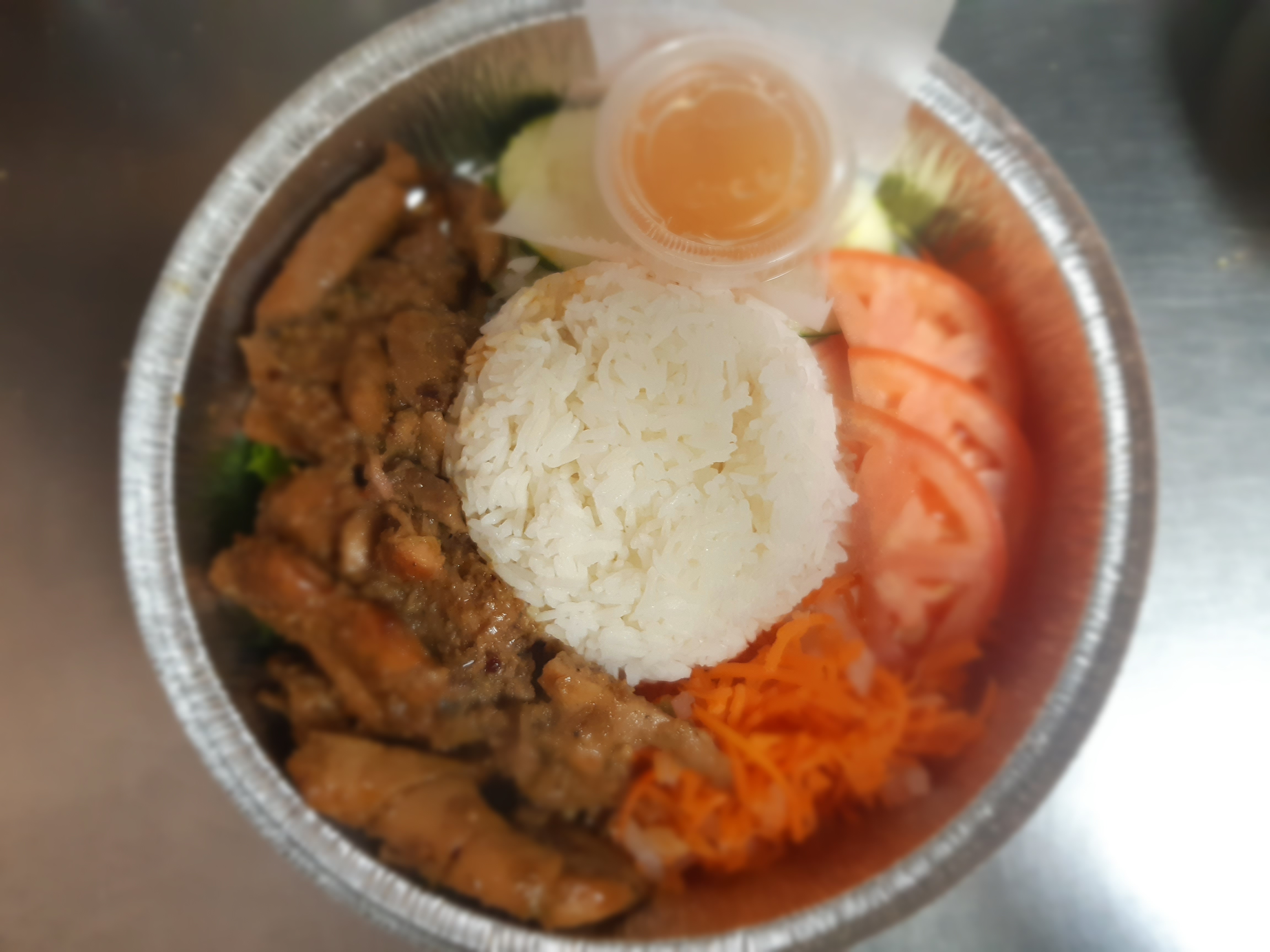 Order Chicken Rice Plate food online from Banh Mi Zon store, New York on bringmethat.com