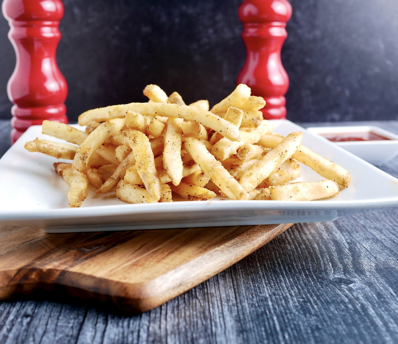 Order Seasoned Fries food online from Kocky Bar & Grill store, Fresno on bringmethat.com