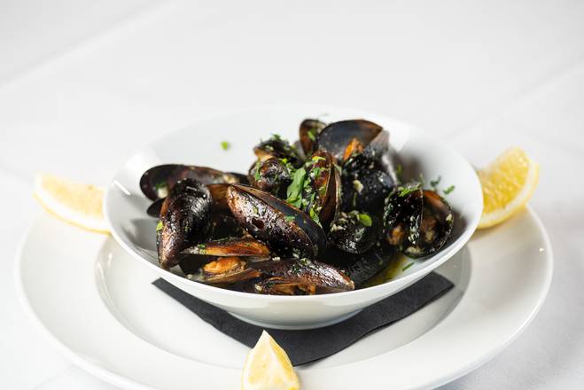 Order Impepata di Cozze food online from Carmine Italian Cuisine store, Cottonwood Heights on bringmethat.com