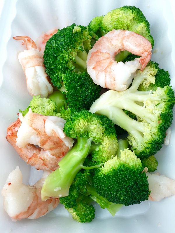 Order 40. Steamed Jumbo Shrimp with Broccoli food online from Panda Chinese Restaurant store, New York on bringmethat.com