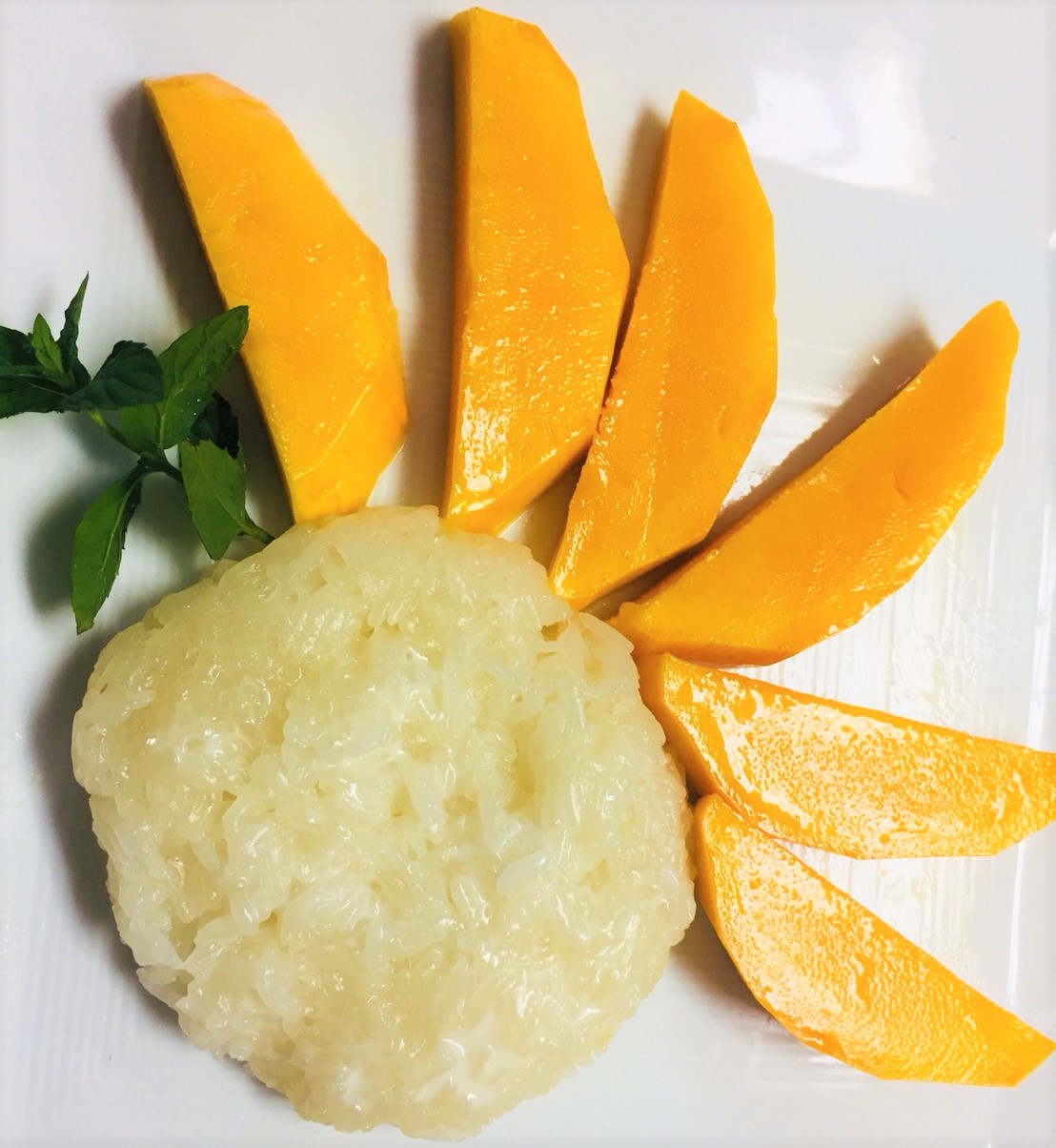 Order Fresh Mango with Sweet Sticky Rice food online from Taste of Siam store, Stoneham on bringmethat.com