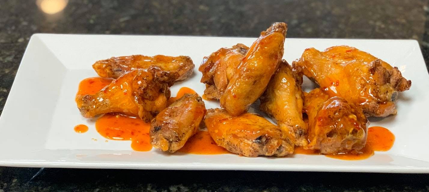 Order Buffalo Wings Platter - 10 Pieces food online from Pizza Peddler store, West Chester on bringmethat.com