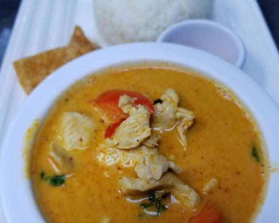 Order 57. Panang Curry food online from Oros Thai Restaurant store, San Jose on bringmethat.com