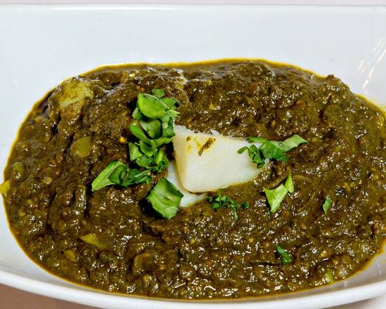 Order Saag (Green Curry) (GF) food online from Rajput Indian Cuisine store, Norfolk on bringmethat.com