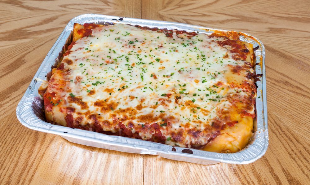 Order Lasaña Gde. / Lasagna Large food online from La estrella del castillo store, Brooklyn on bringmethat.com