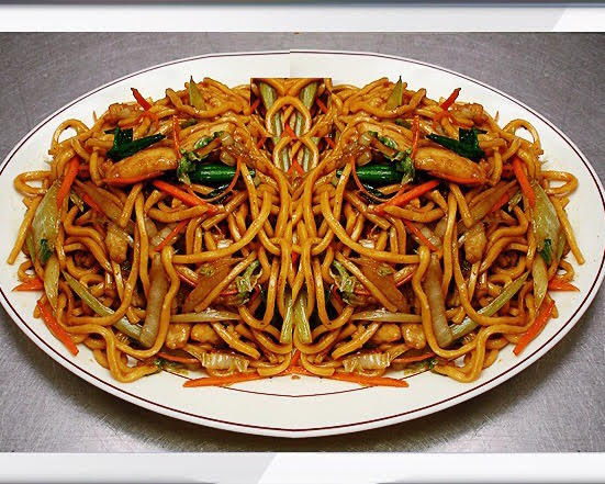 Order 110. House Special Lo Mein food online from Red Apple Chinese Restaurant store, Waterloo on bringmethat.com