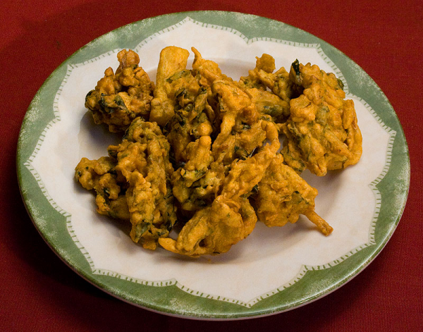 Order Vegetable Pakora food online from Tandoori Mahal store, San Francisco on bringmethat.com