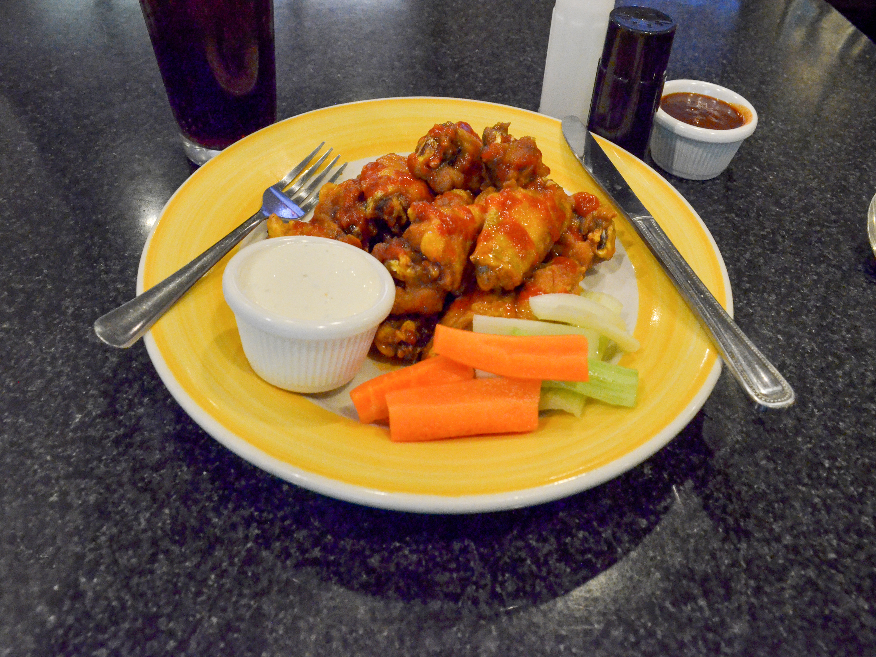 Order Chicken Wings Buffalo N.Y Style food online from Vernon Street Grill store, Roseville on bringmethat.com