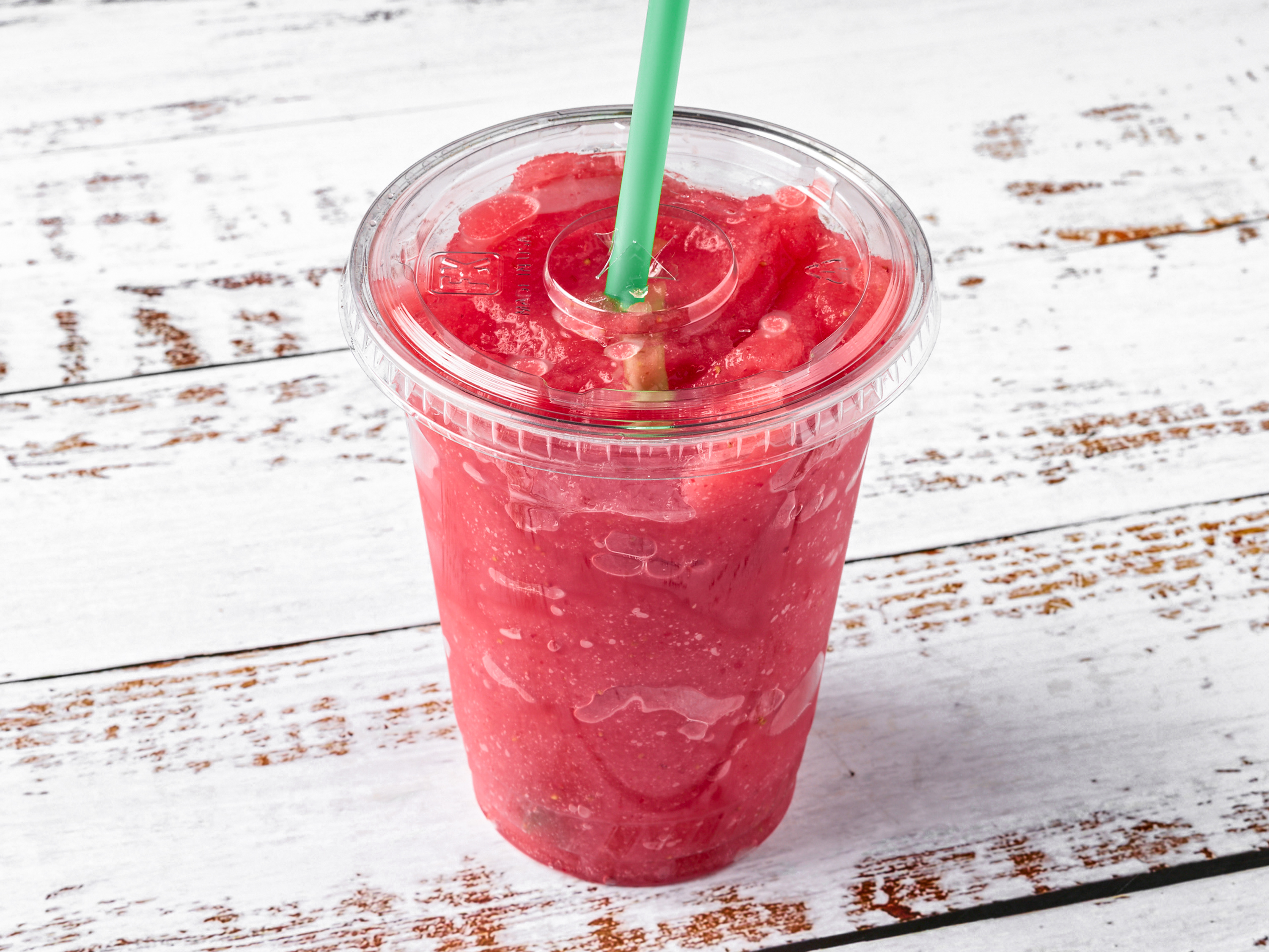 Order Strawberry Squeeze Smoothie food online from Bayside Bistro store, Davenport on bringmethat.com