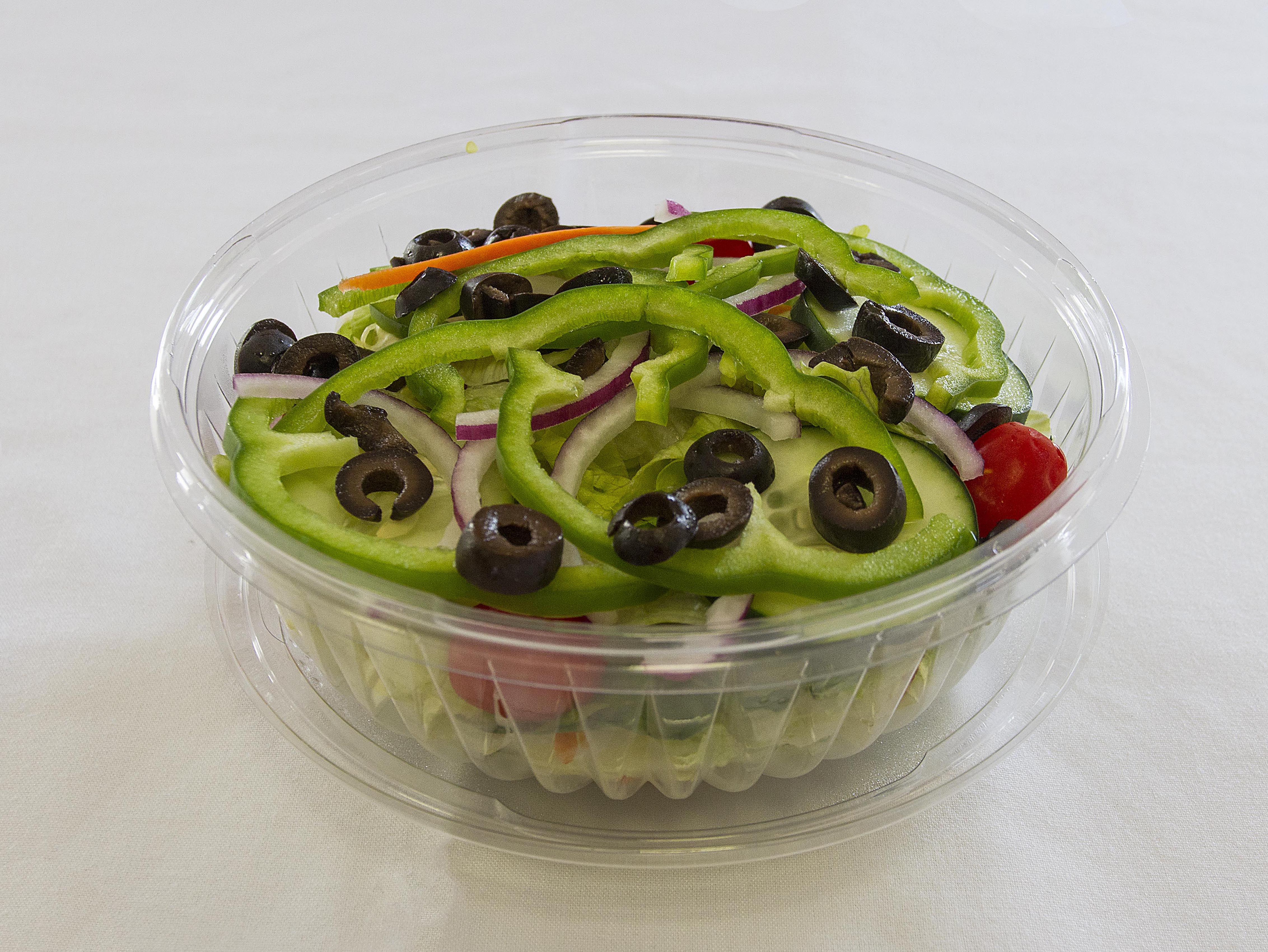Order Garden Salad  food online from Caserta Pizzeria store, Providence on bringmethat.com