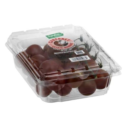 Order Signature Farms · Snacking Tomatoes Cabernet (12 oz) food online from Tom Thumb store, Allen on bringmethat.com