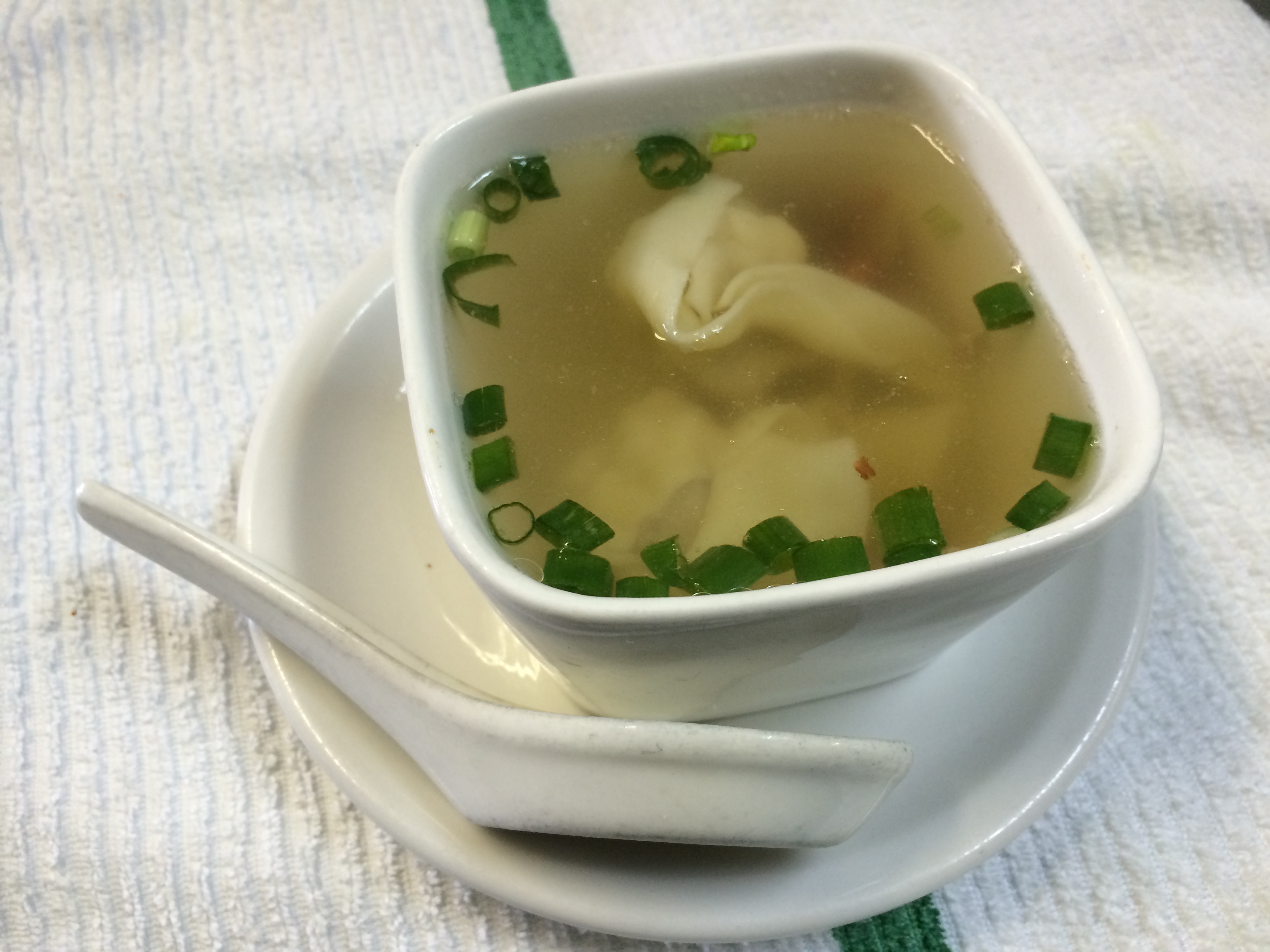 Order Small Cup of Wonton Soup food online from Pearl River Restaurant store, San Jose on bringmethat.com