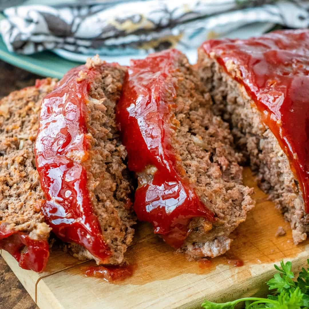 Order Baked Meatloaf food online from Sutton cafe store, New York on bringmethat.com