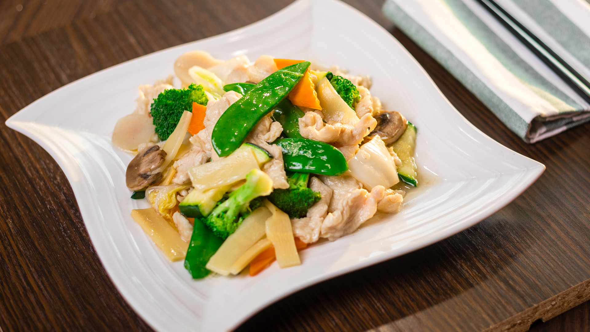 Order Chicken with Vegetables food online from Sichuan Bistro store, Mason on bringmethat.com