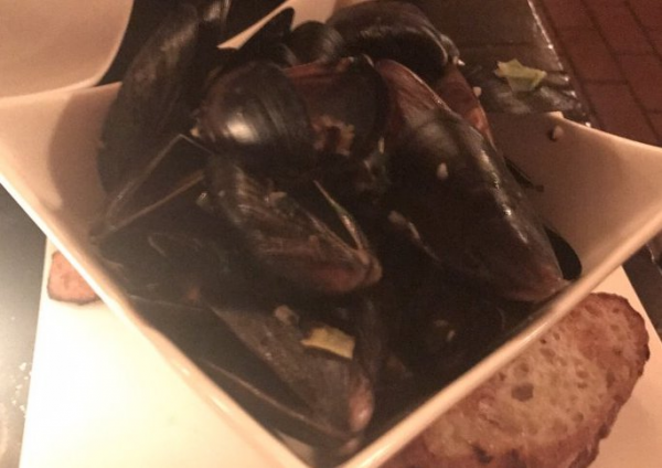 Order Steamed Mussels food online from Sojourn store, Manhattan on bringmethat.com