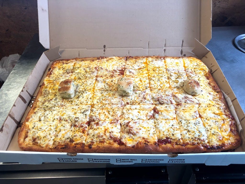 Order Sicilian Cheese Pizza - Medium food online from Roma Pizza store, Hellertown on bringmethat.com
