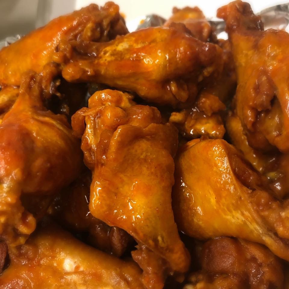Order Chicken Wings food online from Rhino's Pizzeria store, Webster on bringmethat.com