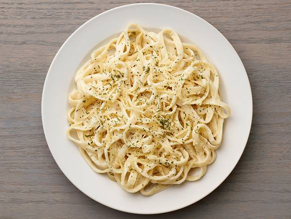 Order Fettuccini Alfredo food online from Paisano's Pizza store, Brentsville on bringmethat.com