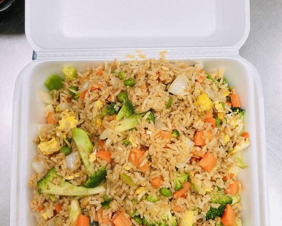 Order Vegetable Fried Rice food online from Wok On Fire store, Austin on bringmethat.com