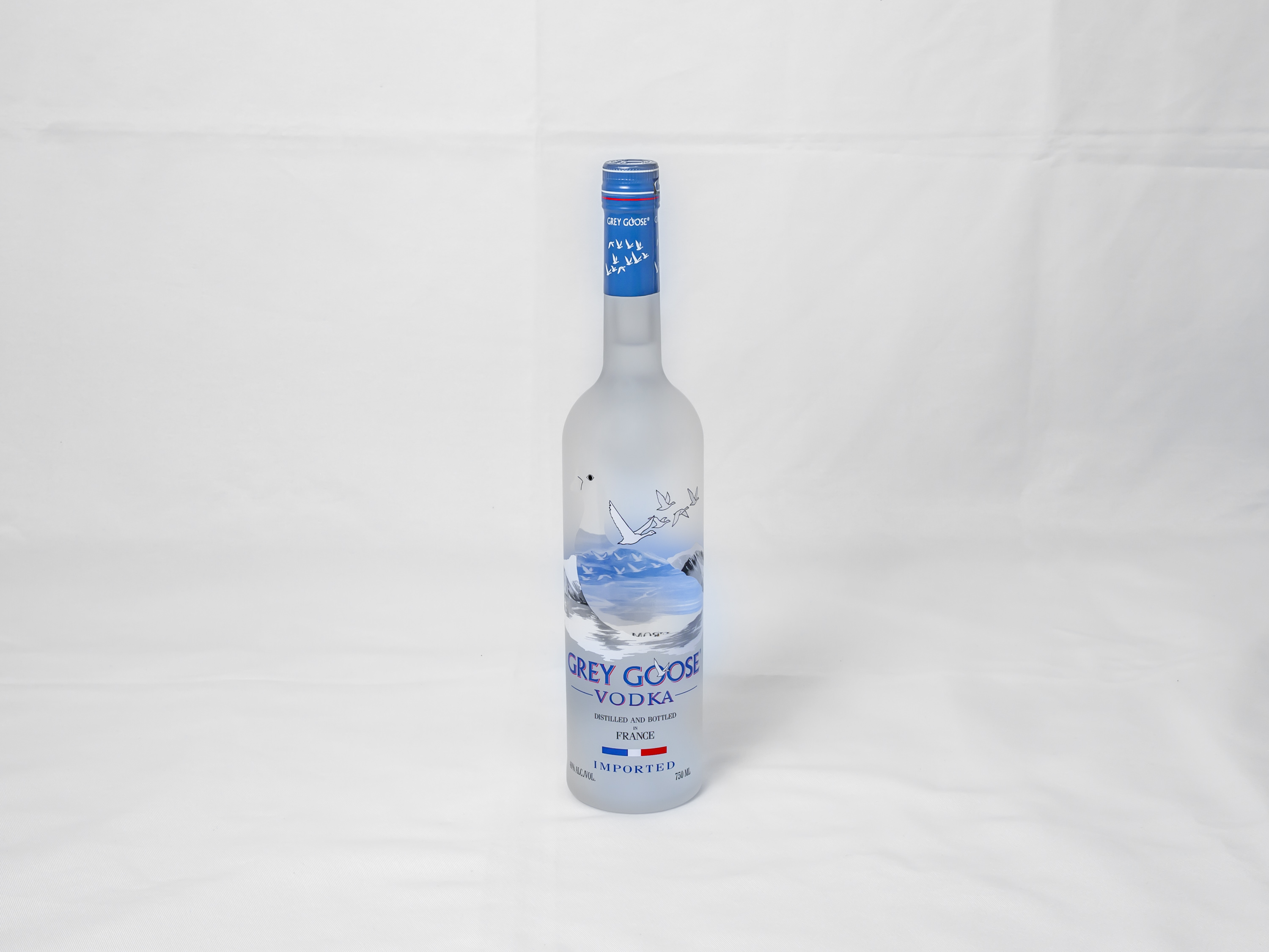 Order Grey Goose Vodka food online from Bucktown Food And Liquor store, Chicago on bringmethat.com