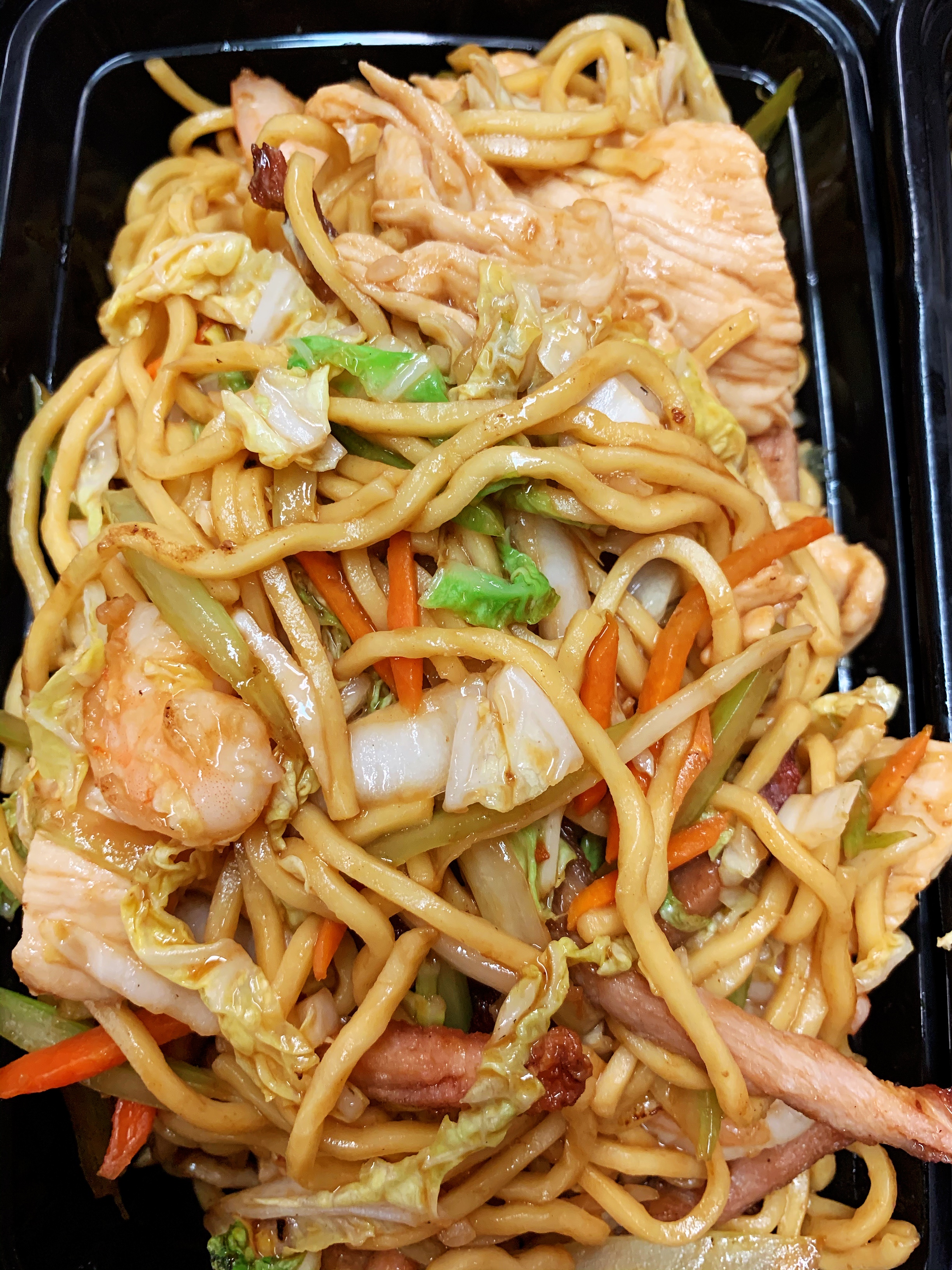 Order House Special Lo Mein food online from Sakana store, Hicksville on bringmethat.com
