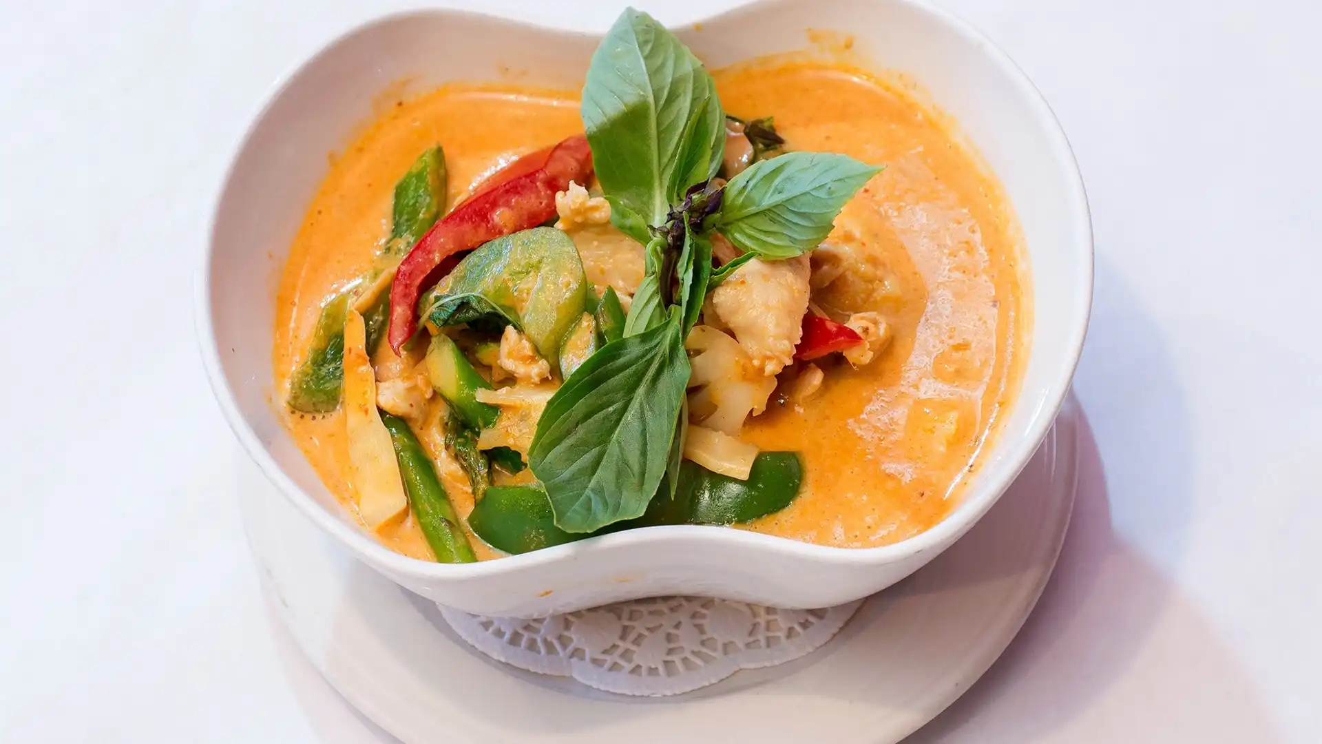 Order Red Curry food online from Shana Thai Restaurant store, Mountain View on bringmethat.com