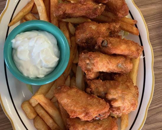 Order Buffalo Wings & French Fries | Alitas Con Papas food online from La Concha Restaurant store, Elmsford on bringmethat.com