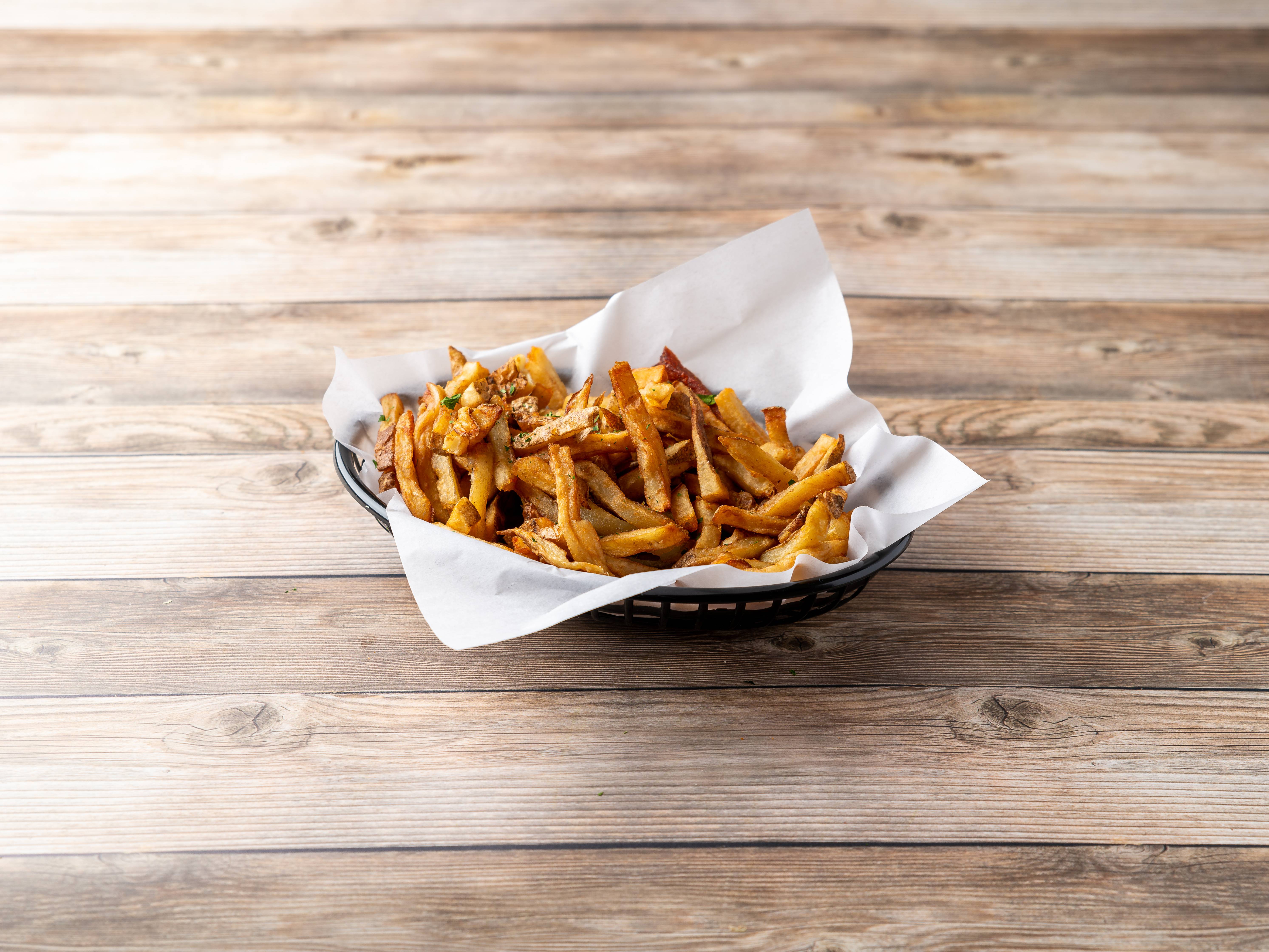 Order Fresh Cut Fries food online from Fatso's Last Stand store, Chicago on bringmethat.com