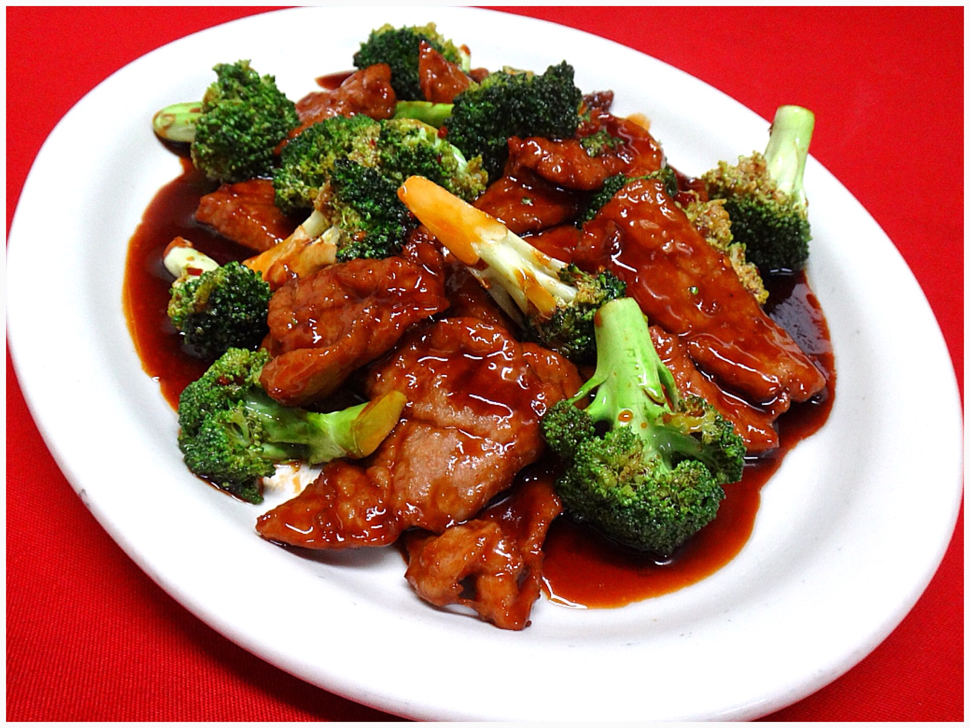 Order 100. Roast Pork with Broccoli-叉烧芥蓝 food online from Dragon Town store, Bellevue on bringmethat.com