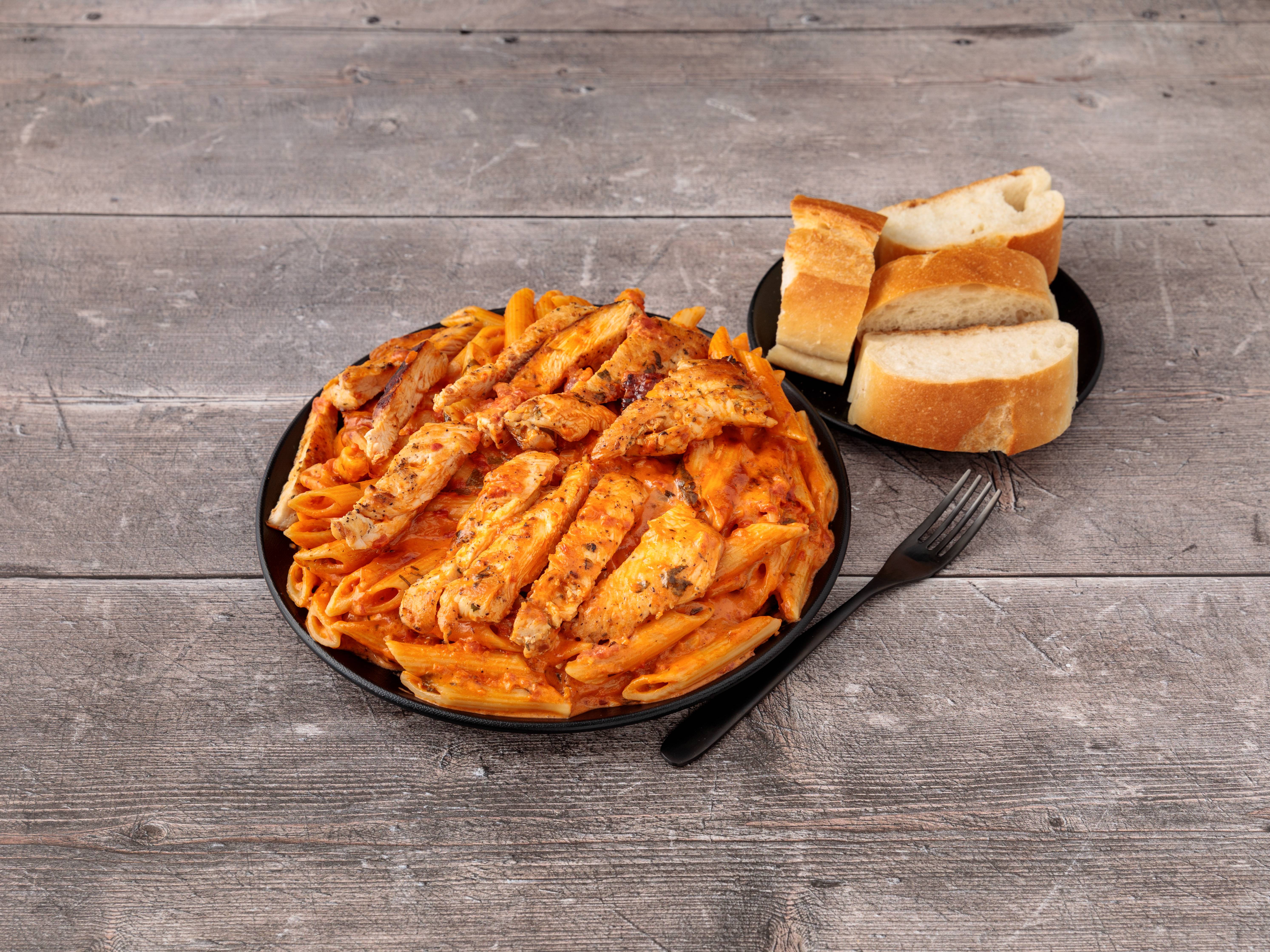 Order Penne a la Vodka with Chicken food online from Giovanni Iv store, Yonkers on bringmethat.com