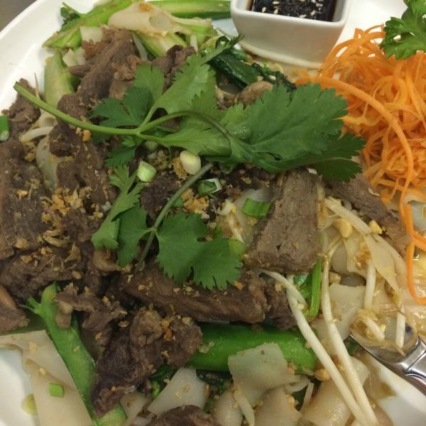 Order Steak Soya Noodles food online from Thai Tea Asian Fusion Cafe  store, Irving on bringmethat.com