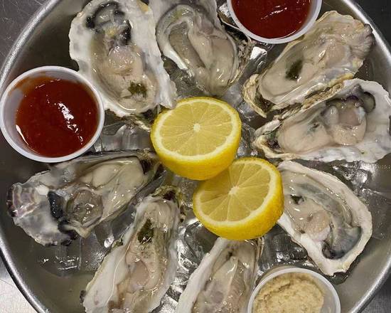 Order Raw Oyster food online from Matthews Crab House store, Matthews on bringmethat.com