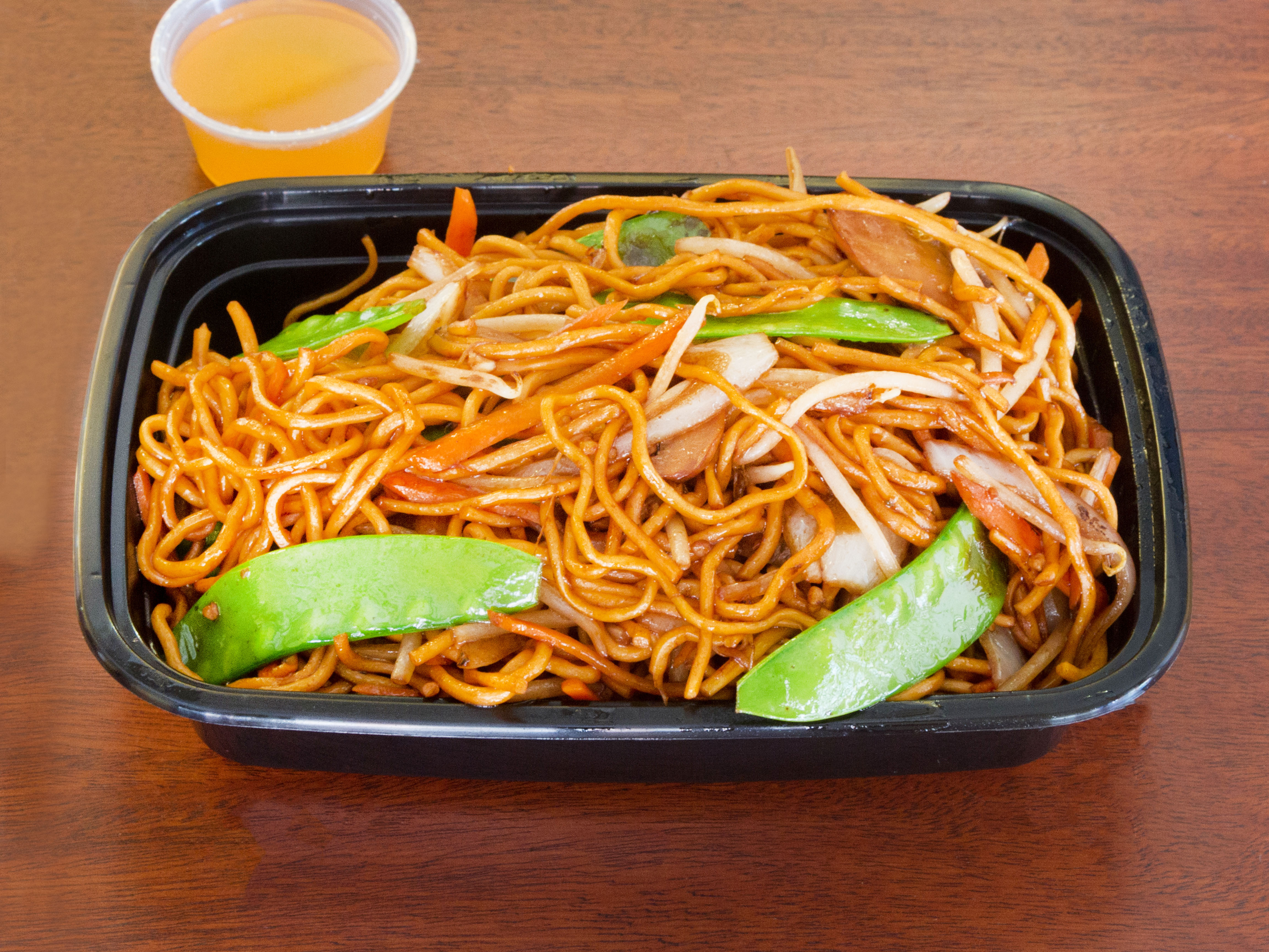 Order Vegetable Lo Mein food online from Canton Eatery store, Boston on bringmethat.com