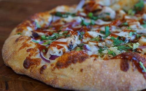 Order ZBQ Pizza - Small 10" food online from Zpizza store, Huntington Beach on bringmethat.com