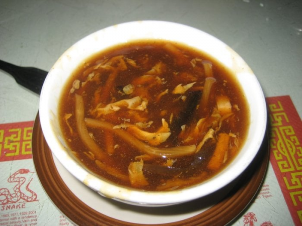 Order 1. Hot and Sour Soup food online from Great Wall Chinese Restaurant store, Reseda on bringmethat.com