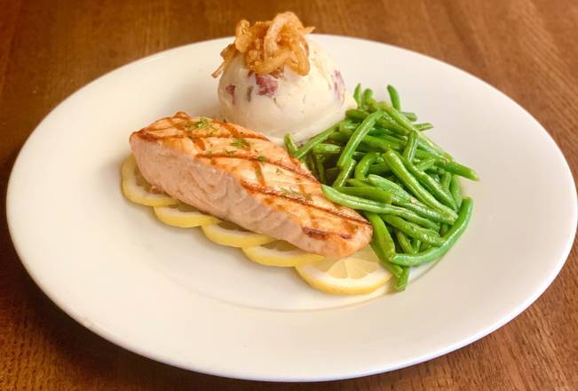 Order Grilled Salmon food online from Elephant & Castle store, Seattle on bringmethat.com