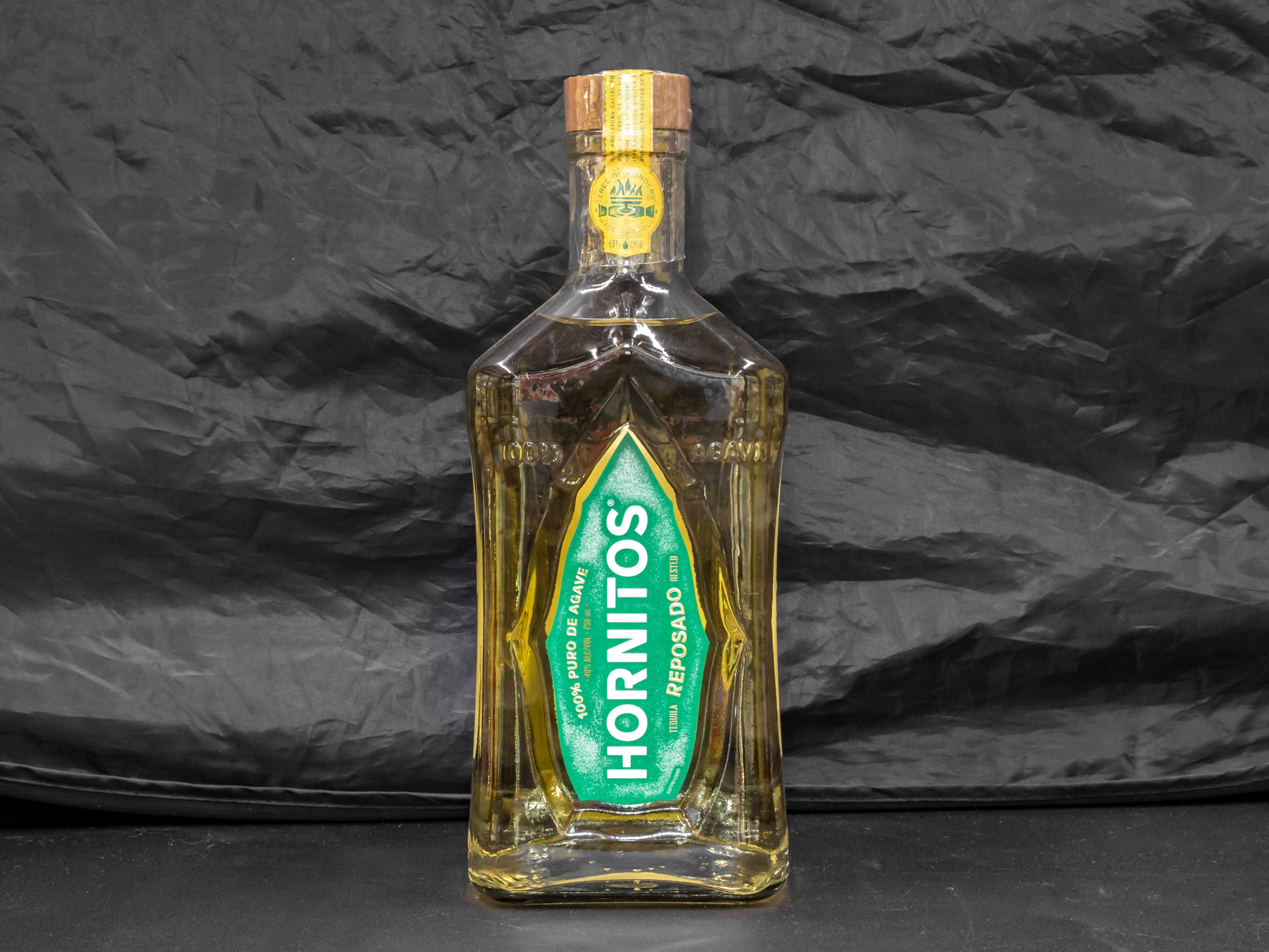 Order Hornitos reposado tequila,750ml(40%Abv) food online from Gold Crown Liquors store, Chicago on bringmethat.com