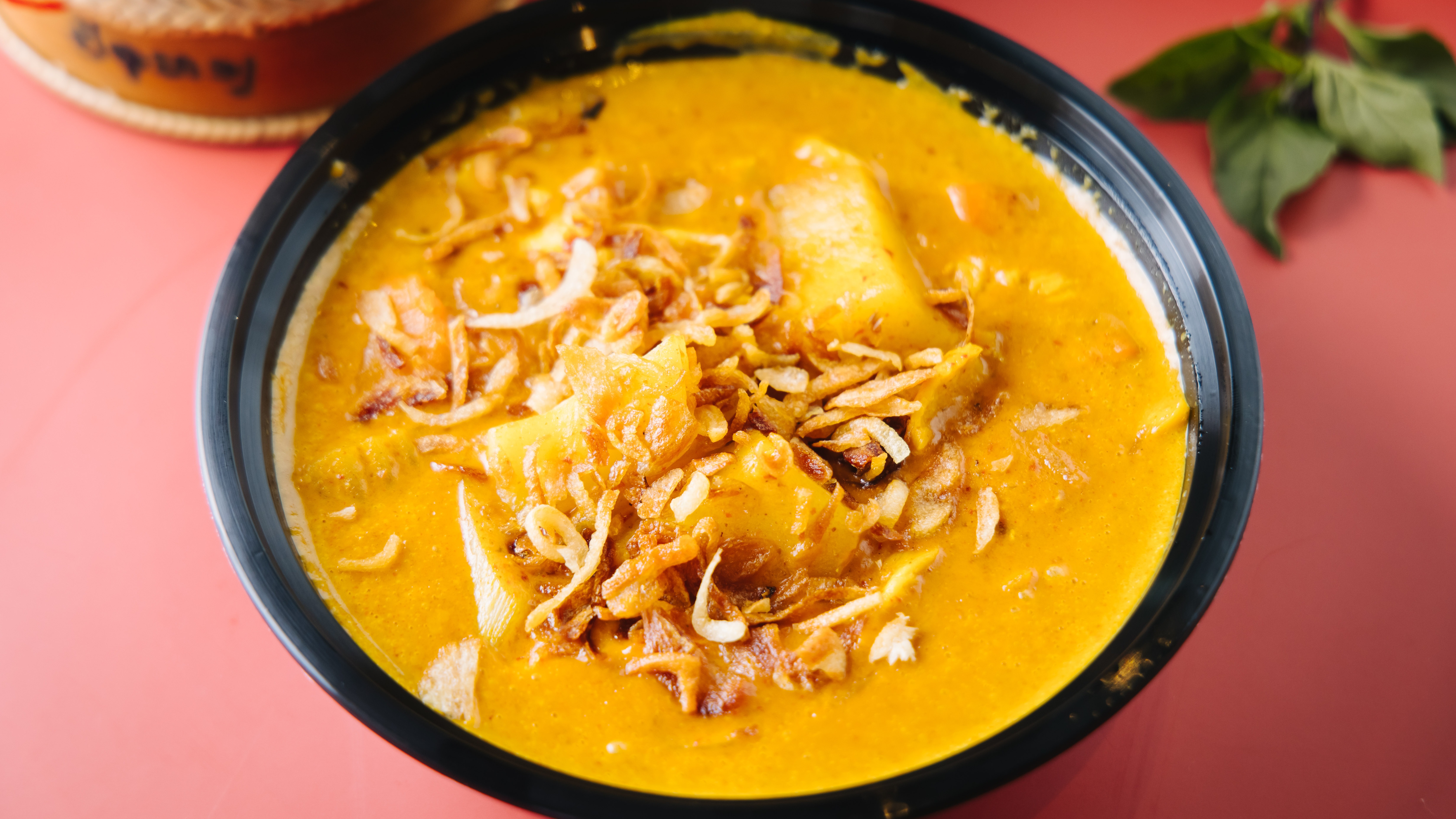 Order 18. Yellow Curry food online from Zaap Kitchen Of Casa Linda store, Dallas on bringmethat.com