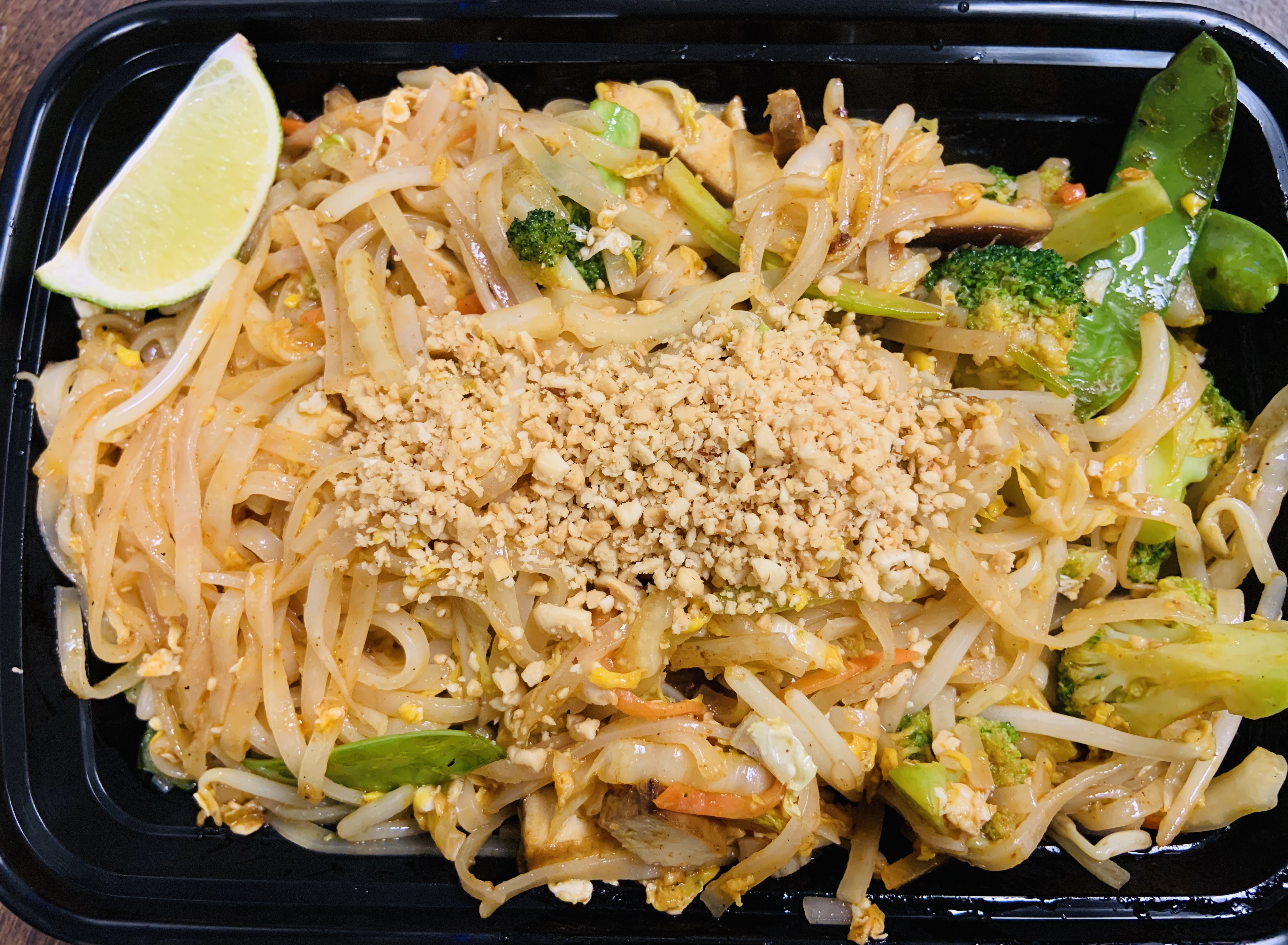 Order Pai Thai Noodles Vegetable food online from Wasabi Steakhouse store, Salem on bringmethat.com