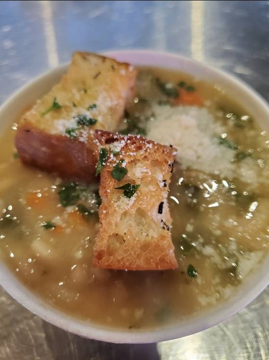 Order Tuscan White Bean & Kale Soup food online from Boca Pizzeria - Corte Madera store, Corte Madera on bringmethat.com