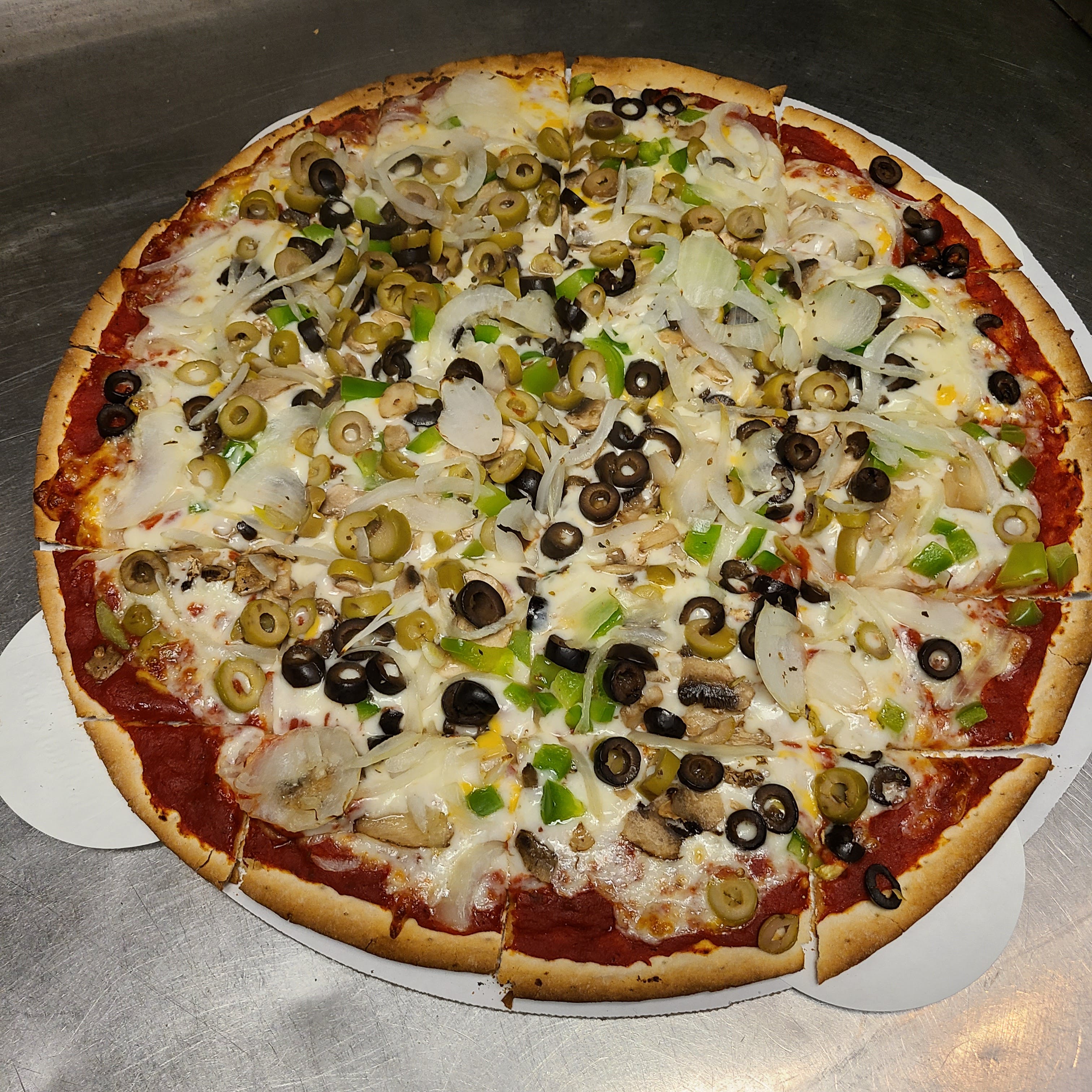 Order Vegetarian Pizza - 10'' (Serves 1-2) food online from Timber Creek Pizza Co store, Lake Mills on bringmethat.com