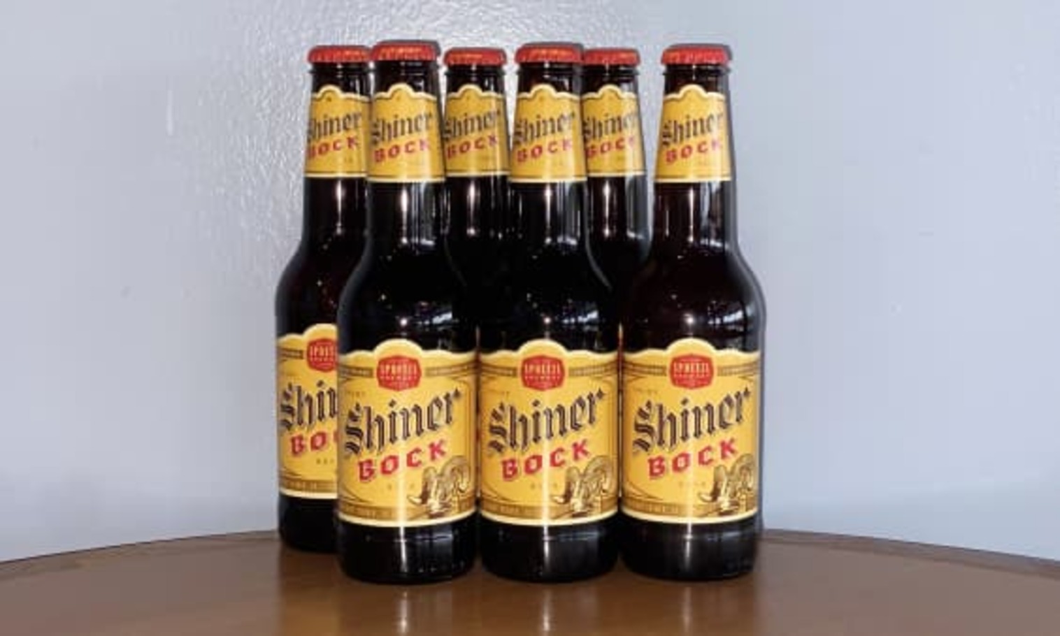 Order Shiner Bock - 6pk food online from The Post Sports Bar & Grill store, Maplewood on bringmethat.com