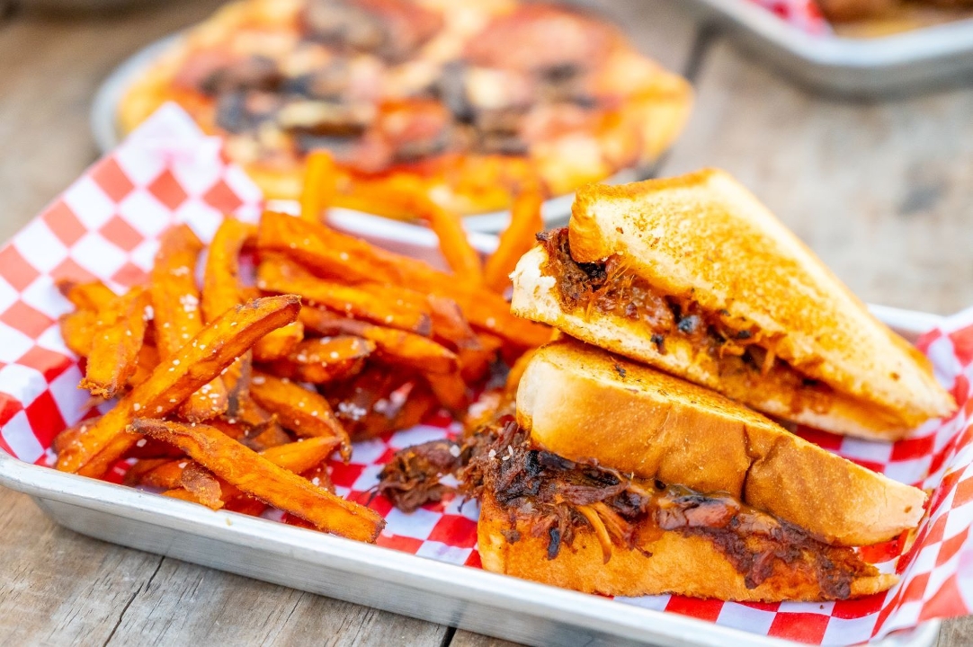 Order Pulled Pork Grilled Cheese food online from Backyard On Broadway store, San Antonio on bringmethat.com