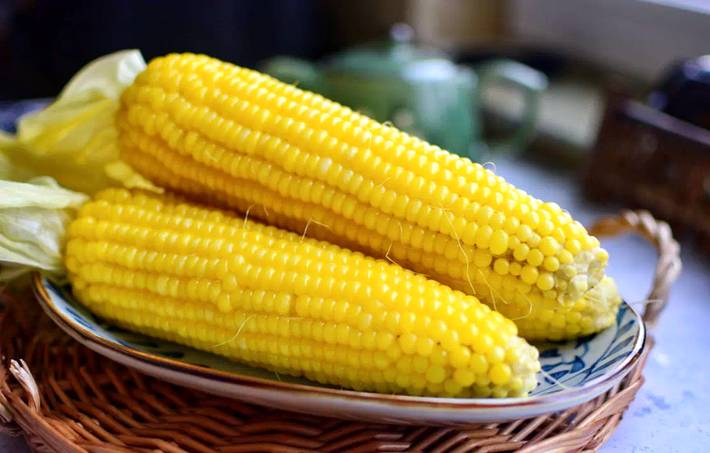 Order Steamed corns (2pcs) food online from Lee Sandwiches store, San Jose on bringmethat.com
