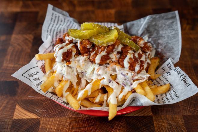 Order Loaded Nashville Hot Fries food online from Lefty'S Cheesesteaks store, Toledo on bringmethat.com