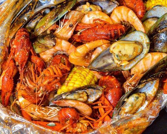 Order Shrimp (Head On) 1 LB food online from Red Hook Cajun Seafood & Bar store, Southaven on bringmethat.com