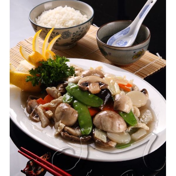 Order Moo Goo Gai Pan food online from Asian Potato store, Sandy on bringmethat.com