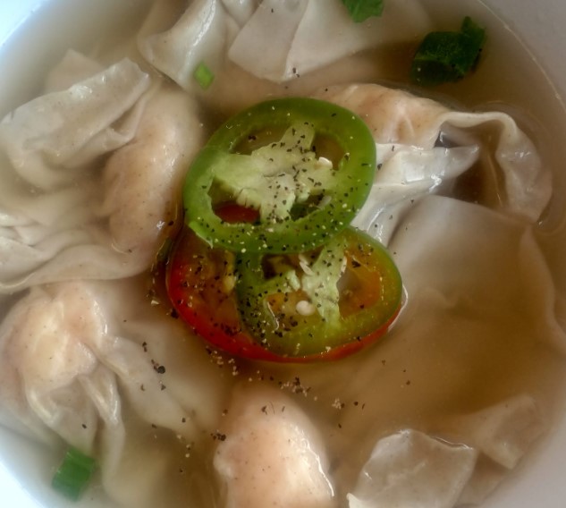 Order Shrimp Wonton Soup food online from Mi La Cay store, San Jose on bringmethat.com