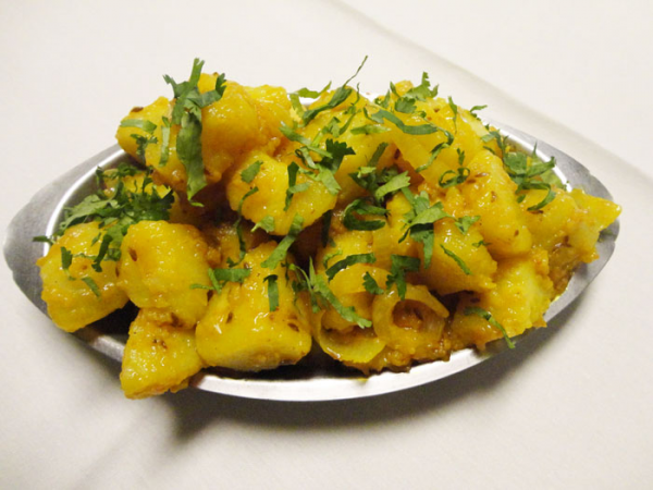 Order Bombay Aloo  food online from Mantra Indian Cuisine  store, Ontario on bringmethat.com